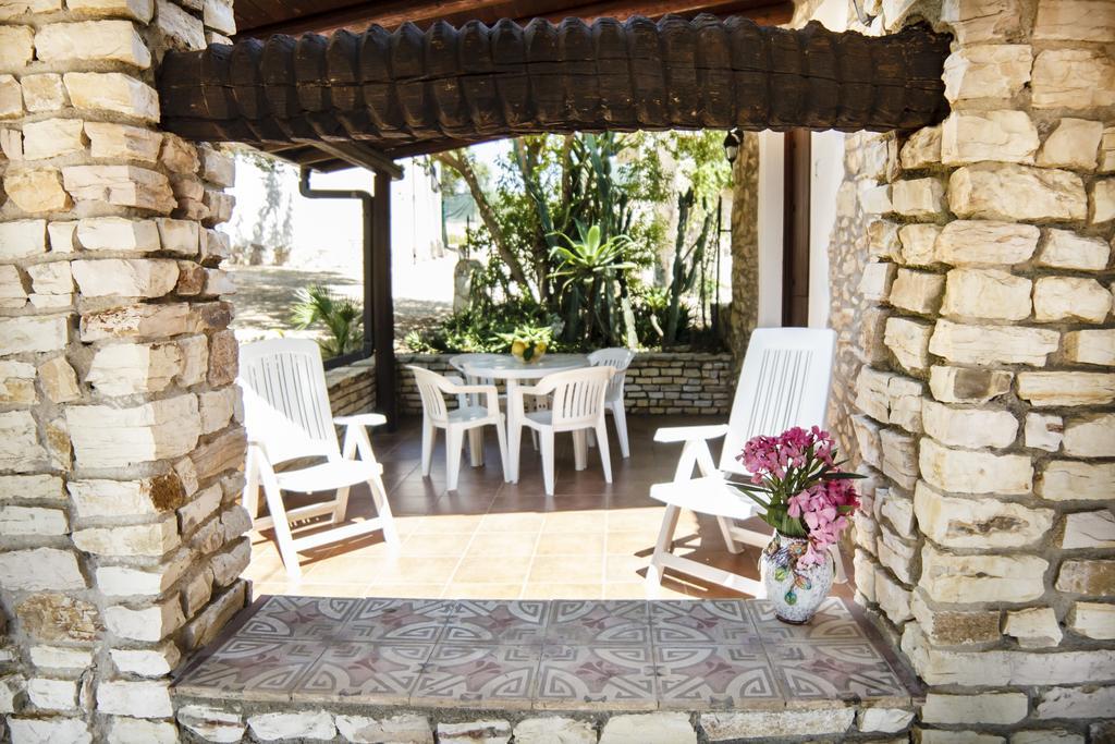הוילה קאסטלמארה דל גולפו Rustici L'Antico Torchio מראה חיצוני תמונה