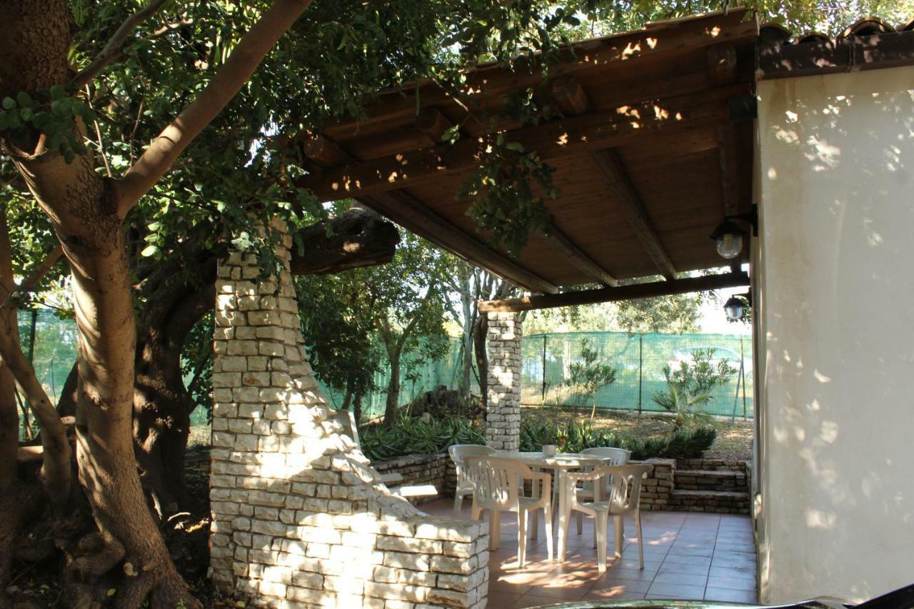הוילה קאסטלמארה דל גולפו Rustici L'Antico Torchio מראה חיצוני תמונה