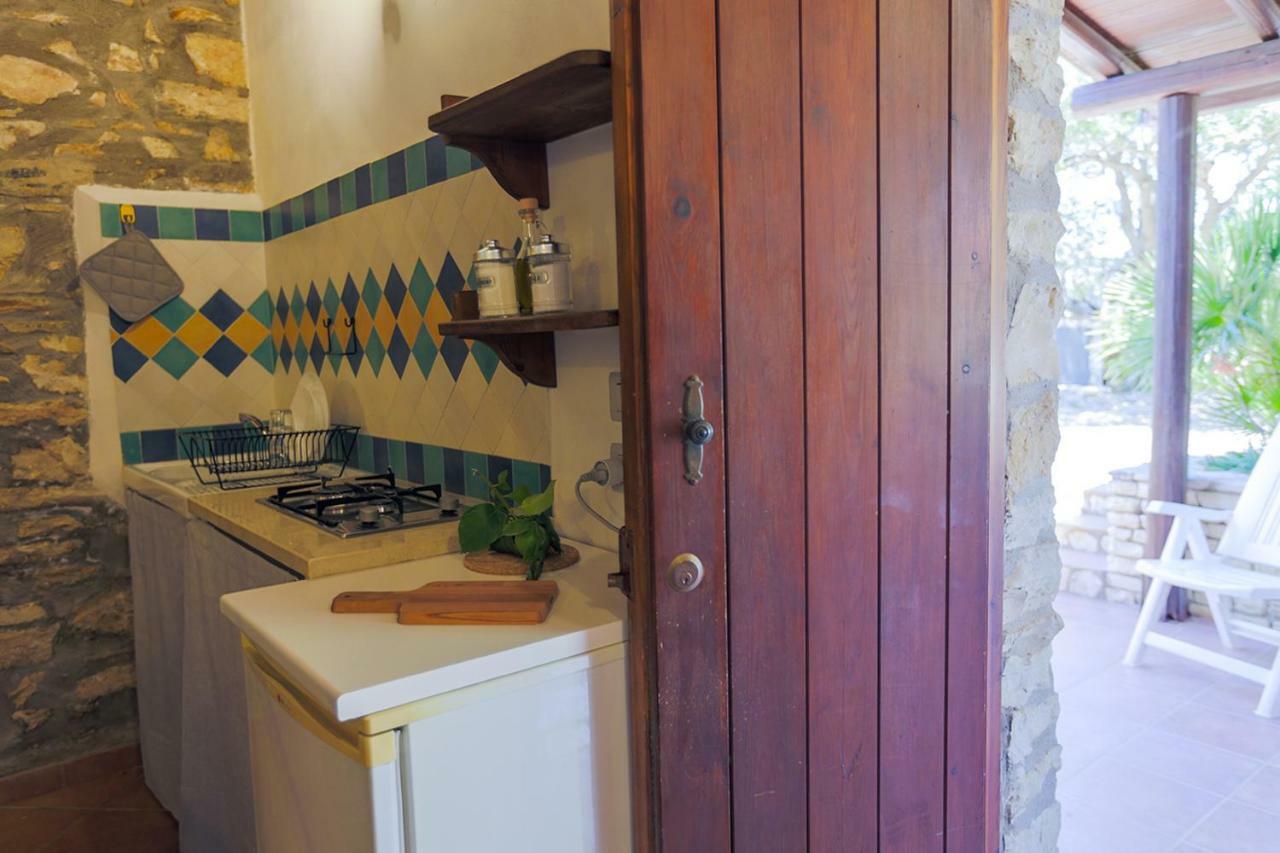 הוילה קאסטלמארה דל גולפו Rustici L'Antico Torchio מראה חיצוני תמונה